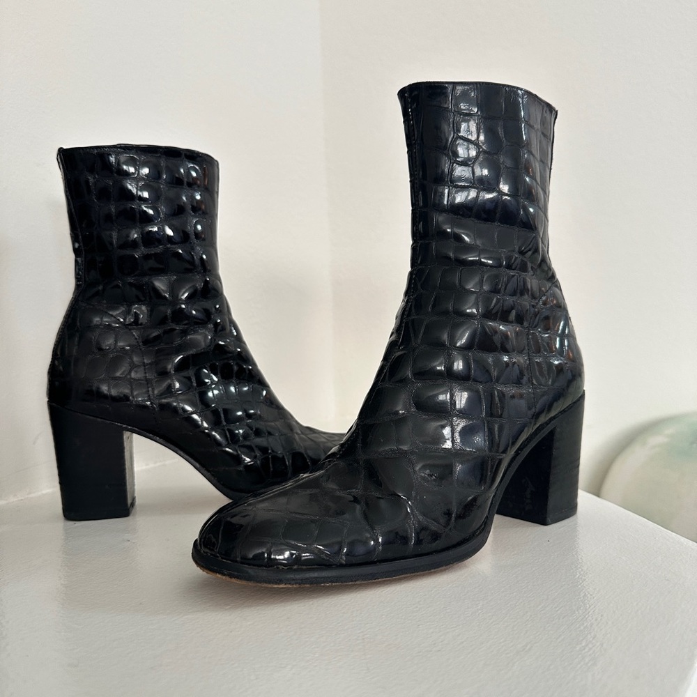 Vintage CHARLES DAVID Croc-Embossed Ankle Boots size 7 - Picture 6 of 10